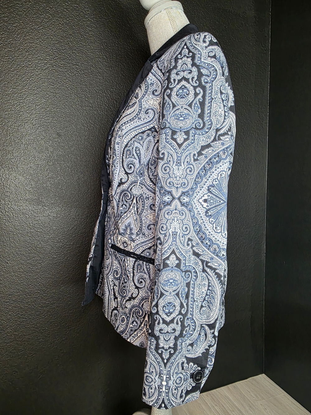 Coldwater Creek Black and White Paisley Sz 14 Woman's Blazer - Picture 2 of 9